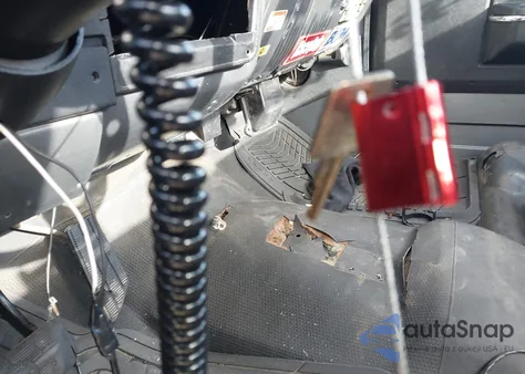 1987 Chevrolet R10 из США, поврежденный, VIN 1GCDR14Z9HF367185